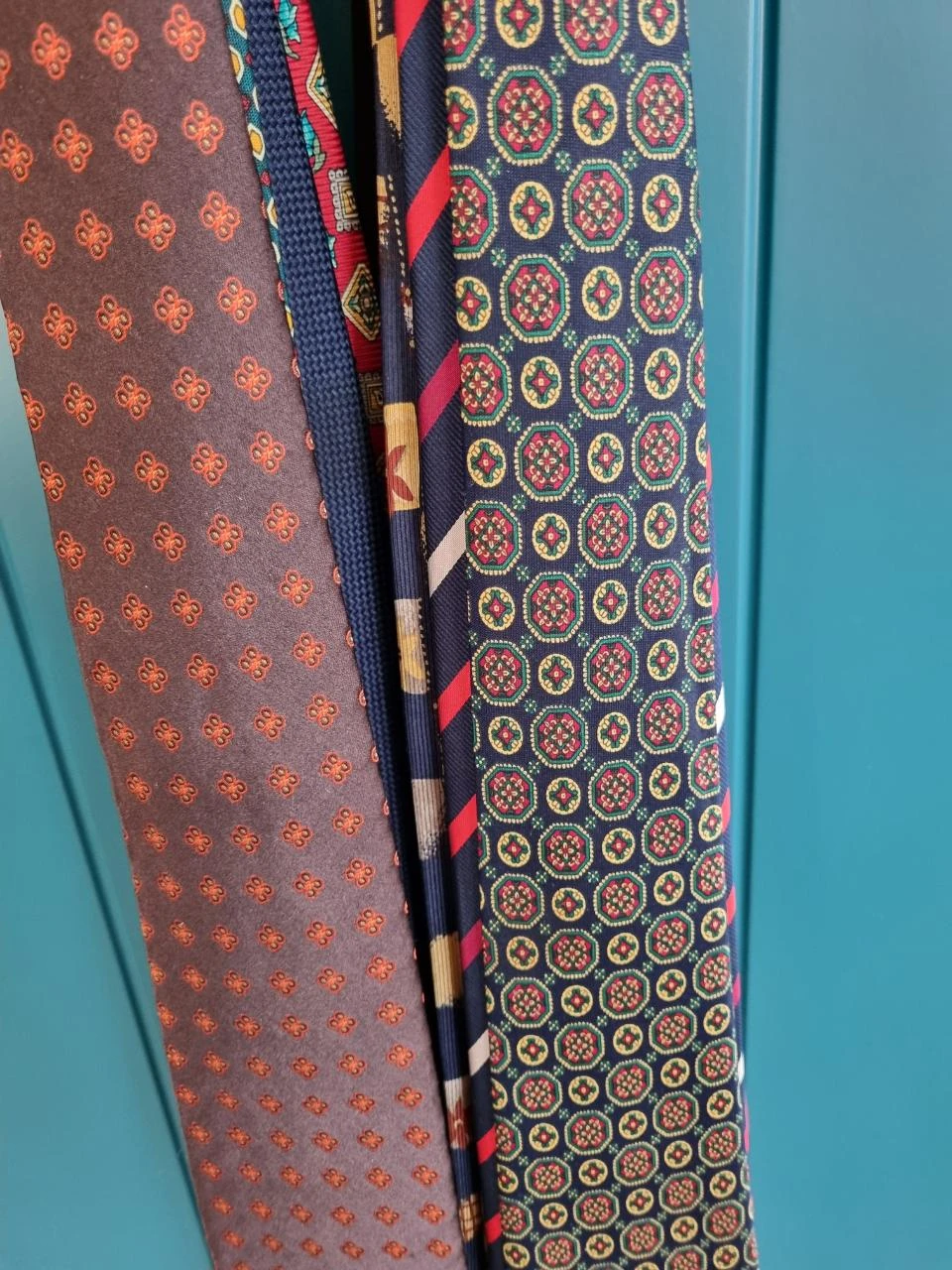 Luxury tie rack with 14 pure silk ties – photo 6